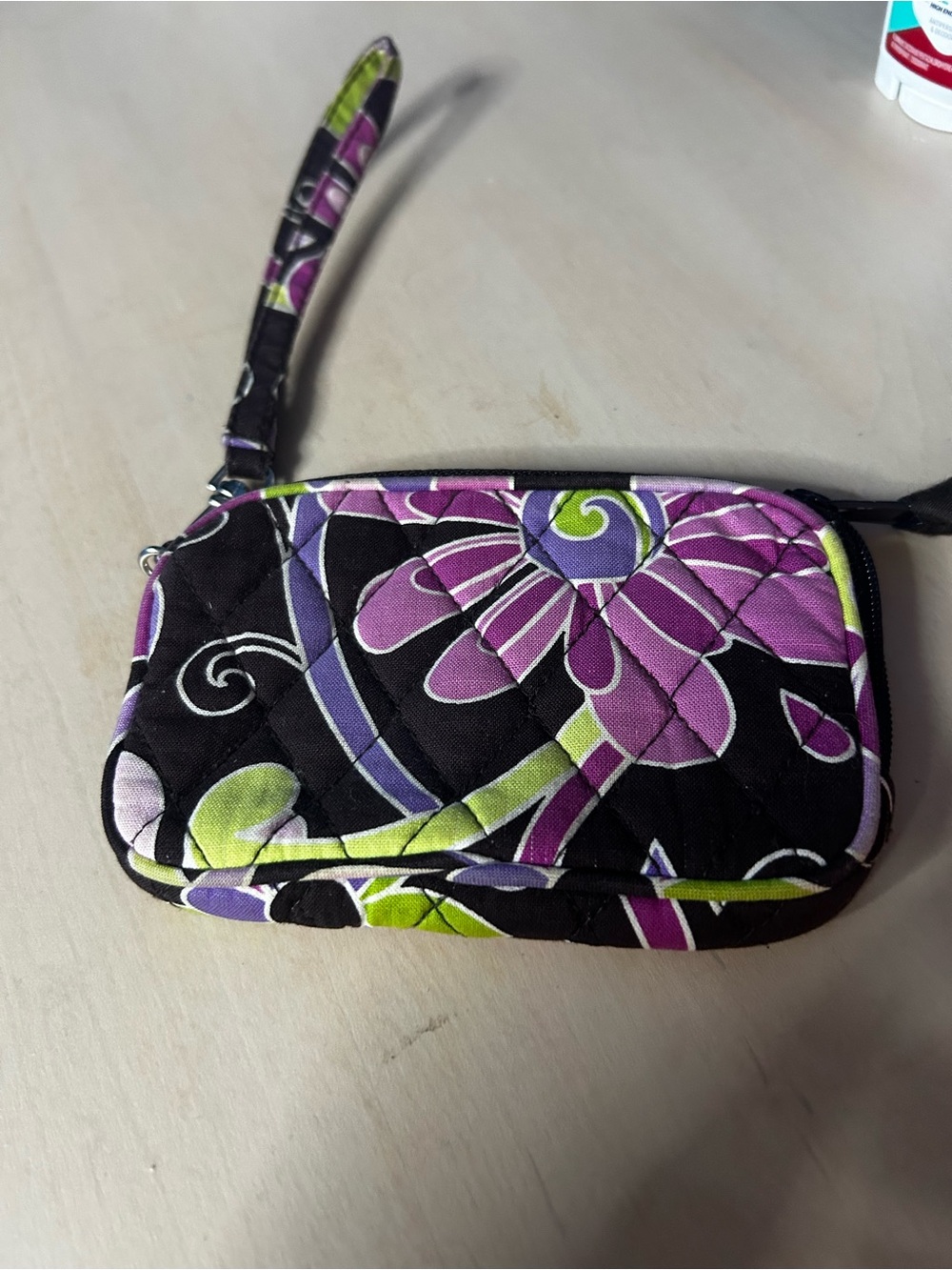 Vera Bradley Putple Pincj Floral Quilted Wristlet Clutch in Black, Purple & Lime